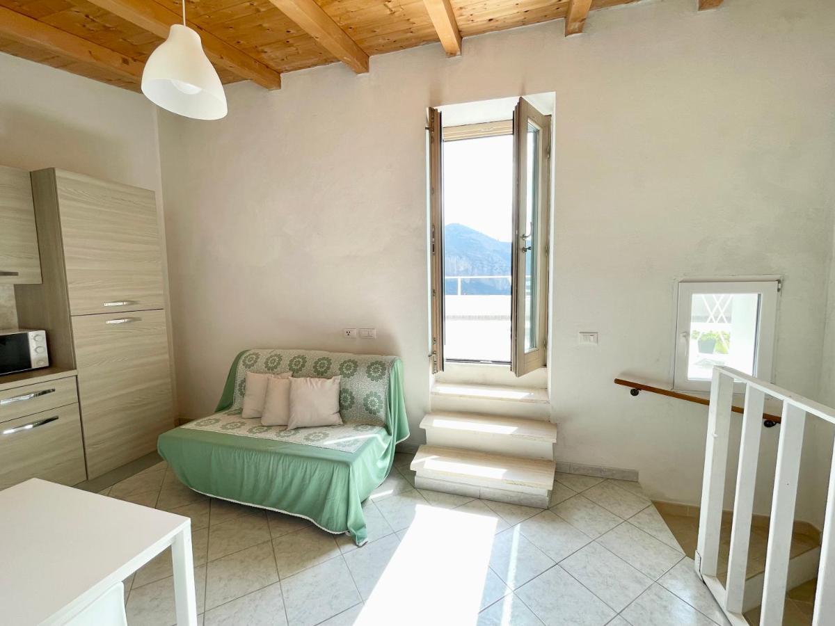 Апартаменты La Terrazza Di Seglia Вентимилья Экстерьер фото
