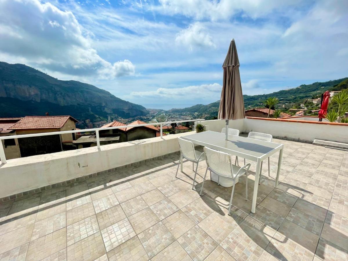 Апартаменты La Terrazza Di Seglia Вентимилья Экстерьер фото